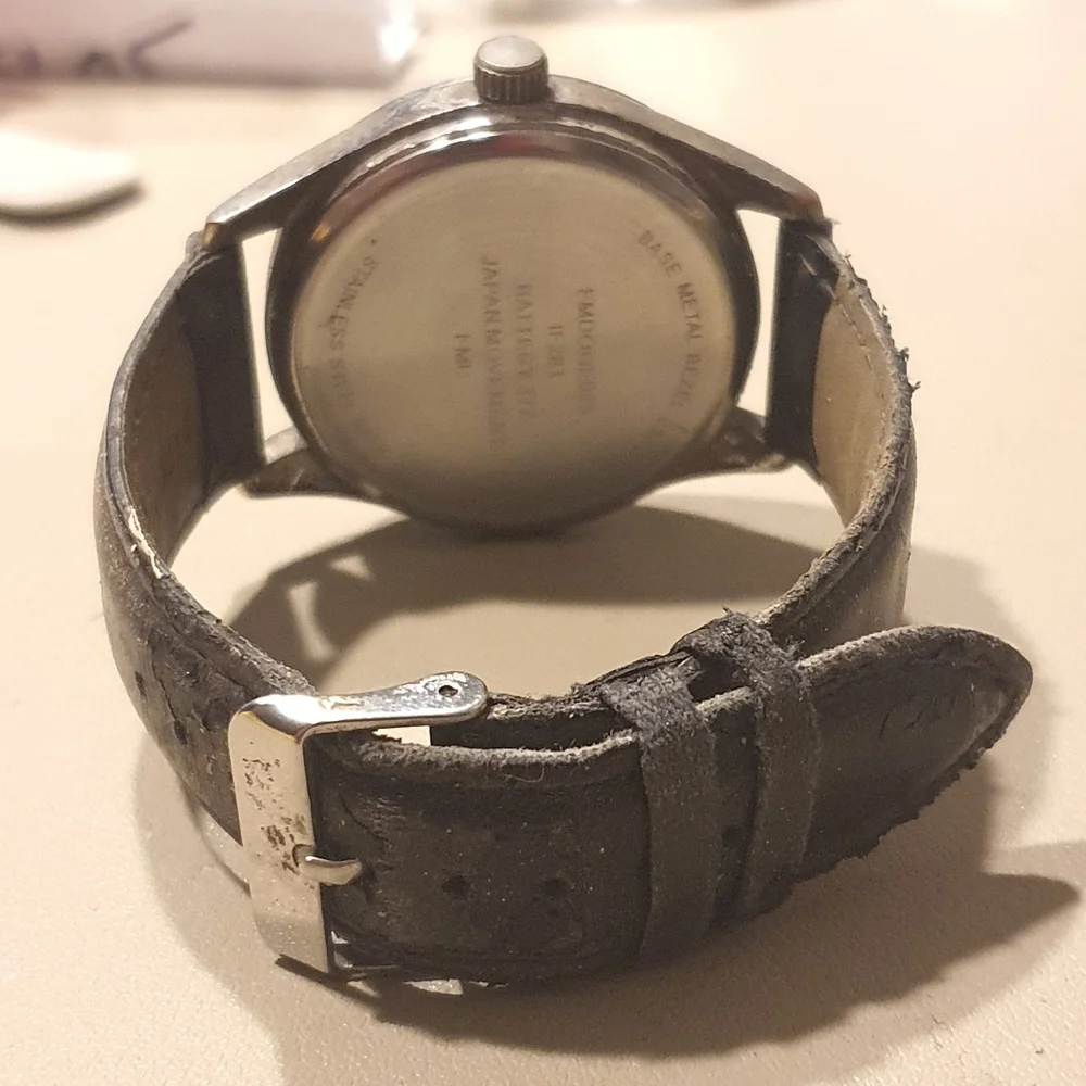 10/$20 FMDOGE025 Silver/White Leather Easy Reader Men's Watch